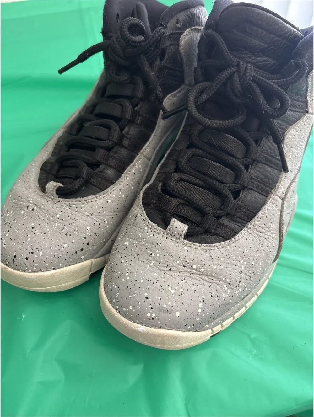 Air Jordan 10 Retro Cement Gray 2018 310805-062 Men's Size 8 Pre-Owned